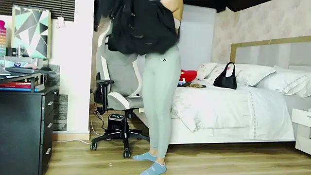 stefializon online show from 23, 3, 2025