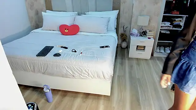 stefializon online show from 27, 3, 2026