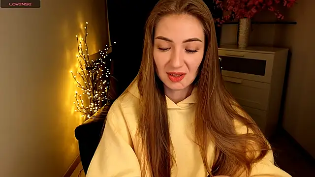 Adelyna Bird online show from 31, 5, 2026