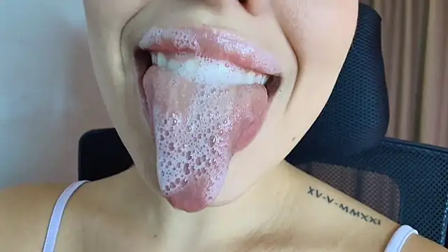 lisbet21x online show from 8, 4, 2026