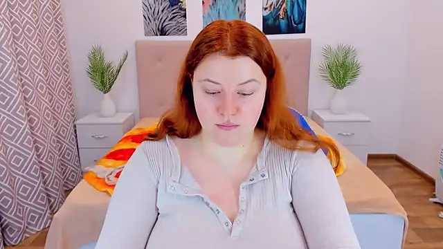 Snapshot of PolinaSalvatore chatting on 18, 12, 2024 PolinaSalvatore online show from 18, 12, 2024