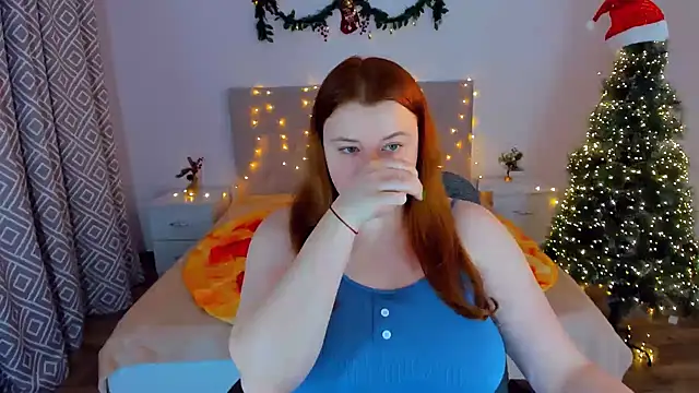 Snapshot of PolinaSalvatore chatting on 25, 12, 2024 PolinaSalvatore online show from 25, 12, 2024