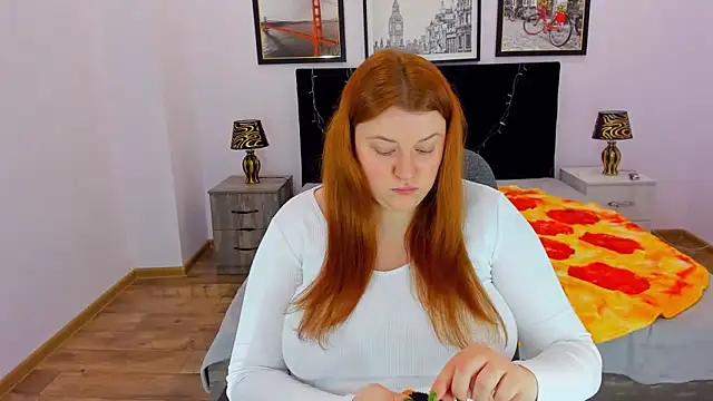 Snapshot of PolinaSalvatore chatting on 6, 1, 2025 PolinaSalvatore online show from 6, 1, 2025