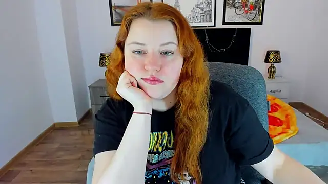 Snapshot of PolinaSalvatore chatting on 12, 1, 2025 PolinaSalvatore online show from 12, 1, 2025