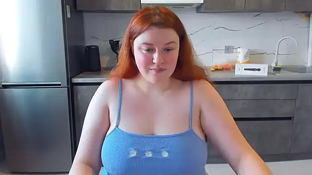 Snapshot of PolinaSalvatore chatting on 10, 2, 2025 PolinaSalvatore online show from 10, 2, 2025