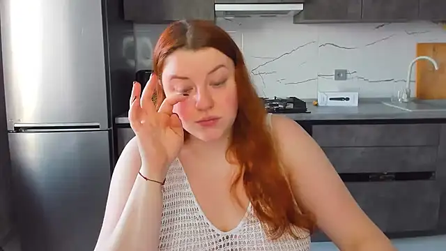 Snapshot of PolinaSalvatore chatting on 12, 2, 2025 PolinaSalvatore online show from 12, 2, 2025