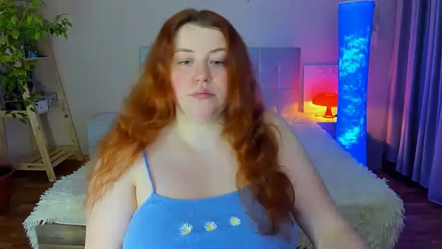 Snapshot of PolinaSalvatore chatting on 13, 3, 2025 PolinaSalvatore online show from 13, 3, 2025