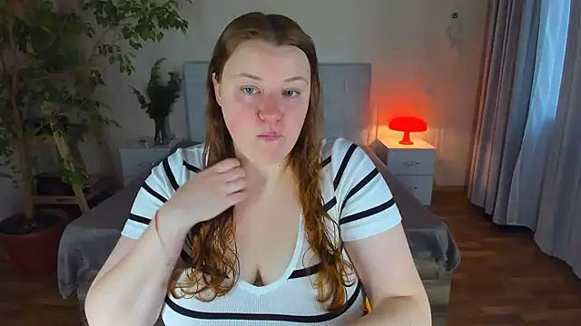 Snapshot of PolinaSalvatore chatting on 1, 10, 2025 PolinaSalvatore online show from 1, 10, 2025