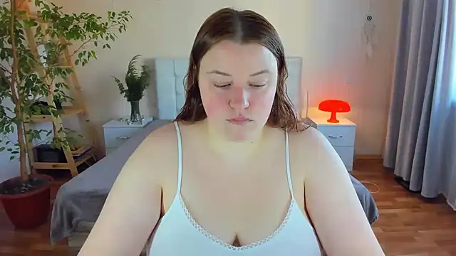 Snapshot of PolinaSalvatore chatting on 9, 10, 2025 PolinaSalvatore online show from 9, 10, 2025