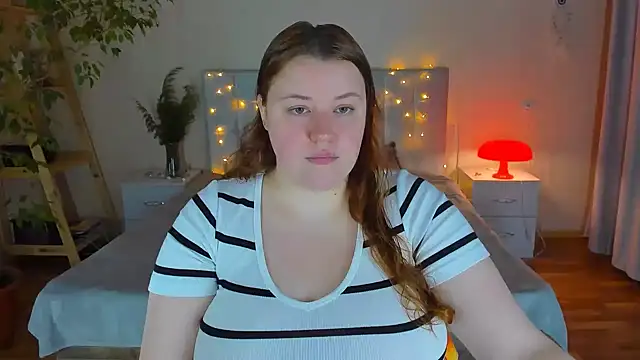 Snapshot of PolinaSalvatore chatting on 29, 10, 2025 PolinaSalvatore online show from 29, 10, 2025