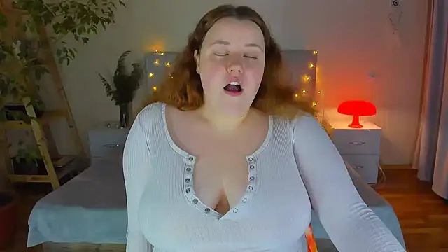 Snapshot of PolinaSalvatore chatting on 31, 10, 2025 PolinaSalvatore online show from 31, 10, 2025