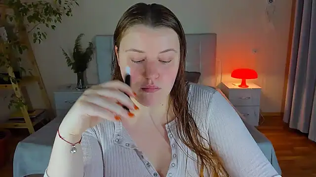 Snapshot of PolinaSalvatore chatting on 9, 11, 2025 PolinaSalvatore online show from 9, 11, 2025