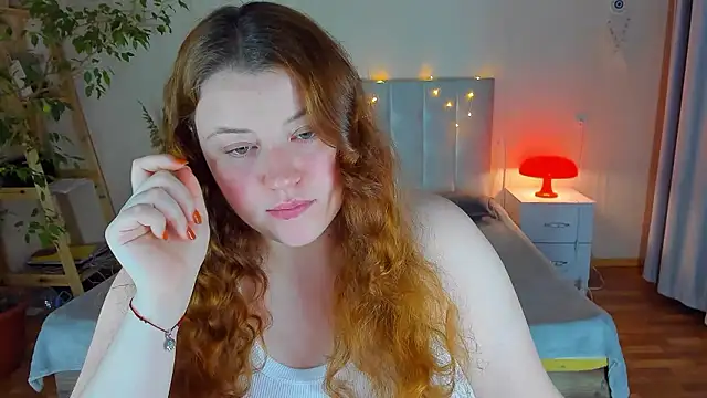 Snapshot of PolinaSalvatore chatting on 21, 11, 2025 PolinaSalvatore online show from 21, 11, 2025