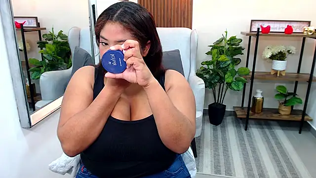 Snapshot of Kenya--Buhle chatting on 22, 3, 2025 Kenya--Buhle online show from 22, 3, 2025