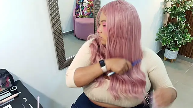 Snapshot of Kenya--Buhle chatting on 17, 10, 2025 Kenya--Buhle online show from 17, 10, 2025