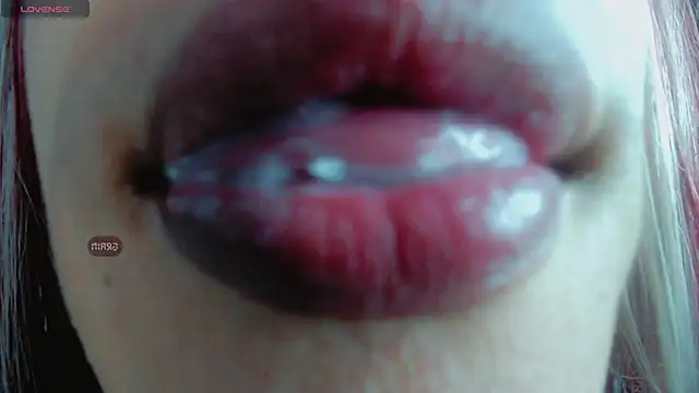 Summer XO online show from 6, 2, 2025