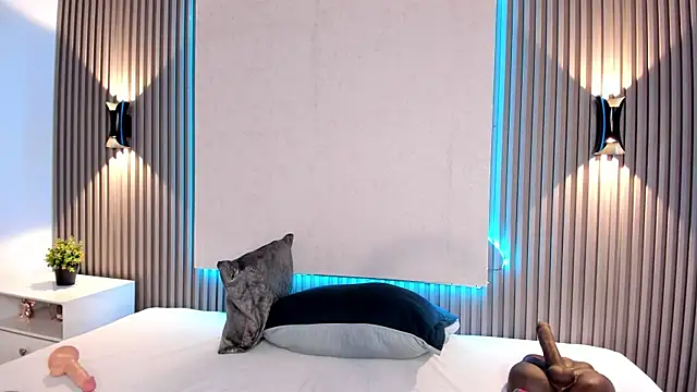 Zafiiraa online show from 22, 2, 2025