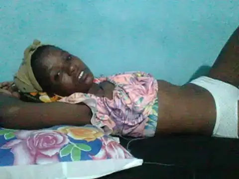 Snapshot of sweetchic_ chatting on 5, 3, 2025 sweetchic online show from 5, 3, 2025