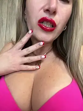 Snapshot of Kittenforyou chatting on 5, 2, 2025 Kittenforyou online show from 5, 2, 2025