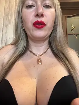 Snapshot of Kittenforyou chatting on 12, 2, 2025 Kittenforyou online show from 12, 2, 2025