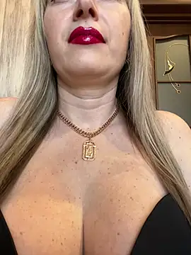 Snapshot of Kittenforyou chatting on 19, 2, 2025 Kittenforyou online show from 19, 2, 2025