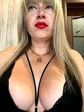 Snapshot of Kittenforyou chatting on 30, 9, 2025 Kittenforyou online show from 30, 9, 2025