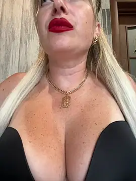 Snapshot of Kittenforyou chatting on 11, 7, 2026 Kittenforyou online show from 11, 7, 2026
