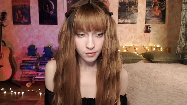 Friendly Ellie online show from 18, 12, 2024