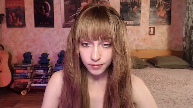 Snapshot of Friendly_Ellie chatting on 9, 6, 2026 Friendly Ellie online show from 9, 6, 2026