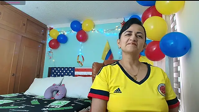 Snapshot of ISABEEL_SOFIA01 chatting on 17, 6, 2026 ISABEEL SOFIA01 online show from 17, 6, 2026