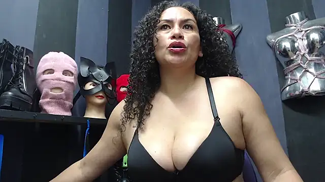 Snapshot of ADELHEY_RAN chatting on 11, 12, 2024 ADELHEY RAN online show from 11, 12, 2024