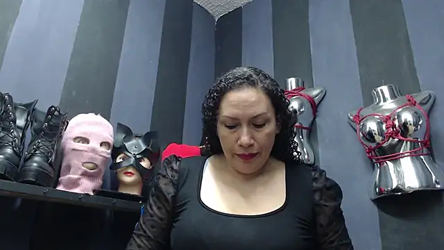 Snapshot of ADELHEY_RAN chatting on 17, 12, 2024 ADELHEY RAN online show from 17, 12, 2024