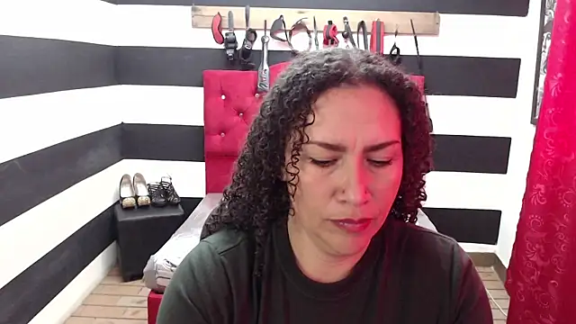 Snapshot of ADELHEY_RAN chatting on 6, 2, 2025 ADELHEY RAN online show from 6, 2, 2025