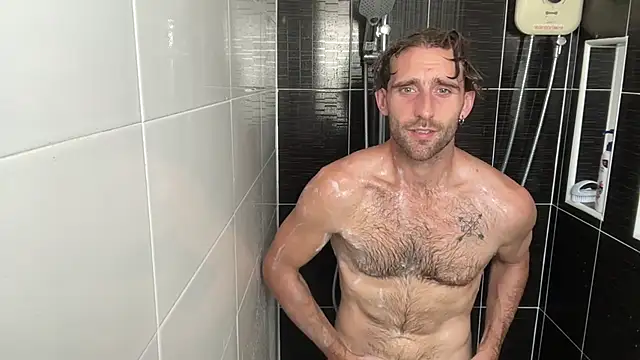 Snapshot of lukegunn chatting on 18, 12, 2025 lukegunn online show from 18, 12, 2025