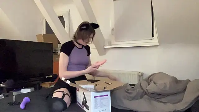 Snapshot of Femboykitten01 chatting on 5, 3, 2025 Femboykitten01 online show from 5, 3, 2025