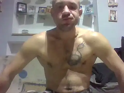 Snapshot of aroj95 chatting on 15, 9, 2025 aroj95 online show from 15, 9, 2025