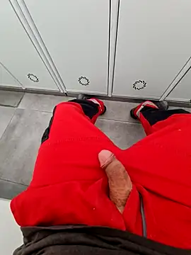 Snapshot of 987654Alf chatting on 4, 12, 2025 987654Alf online show from 4, 12, 2025