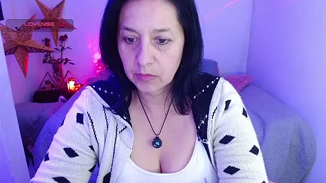 Snapshot of camilalatti chatting on 15, 1, 2026 camilalatti online show from 15, 1, 2026