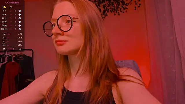 Snapshot of mollytuck chatting on 17, 10, 2025 mollytuck online show from 17, 10, 2025