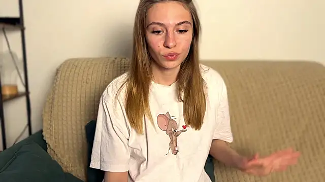 LovelyKatea online show from 21, 5, 2026