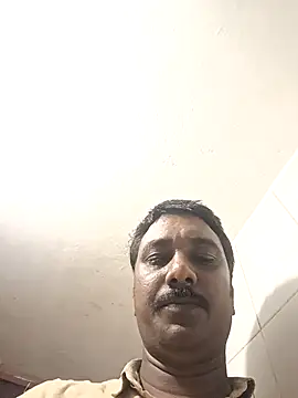 Snapshot of divakar2022 chatting on 14, 10, 2025 divakar2022 online show from 14, 10, 2025