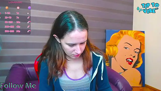 iris nikhols online show from 12, 9, 2025