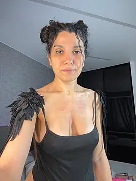  CurlySue  online show from 30, 9, 2025