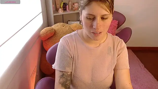 Snapshot of thamarajane chatting on 23, 1, 2025 thamarajane online show from 23, 1, 2025