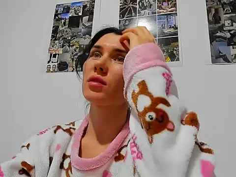 Cameron diazz online show from 10, 2, 2026