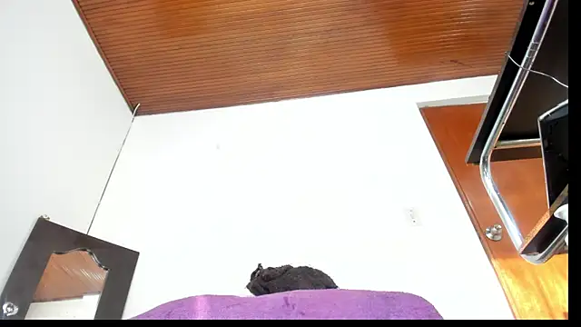 Snapshot of emely_exotic chatting on 18, 1, 2025 emely exotic online show from 18, 1, 2025