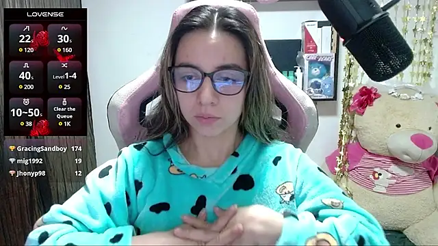 Maggie Fox3 online show from 24, 2, 2025