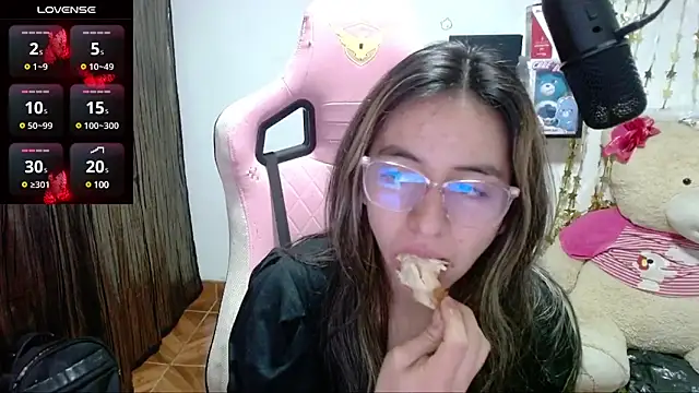 Maggie Fox3 online show from 10, 3, 2025