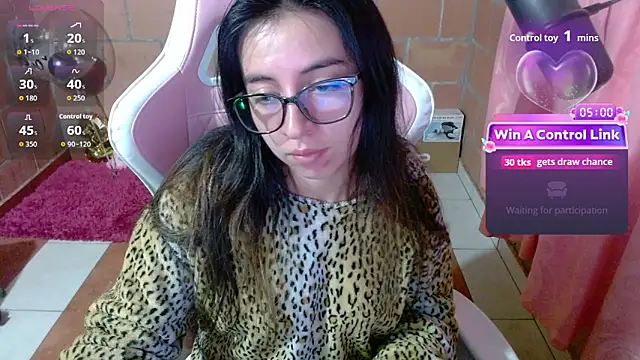 Snapshot of Maggie_Fox3 chatting on 29, 6, 2026 Maggie Fox3 online show from 29, 6, 2026