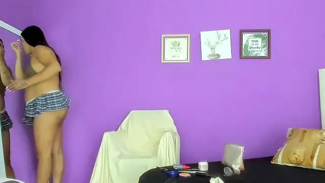 Snapshot of MiaMarin_hot chatting on 14, 11, 2025 MiaMarin hot online show from 14, 11, 2025